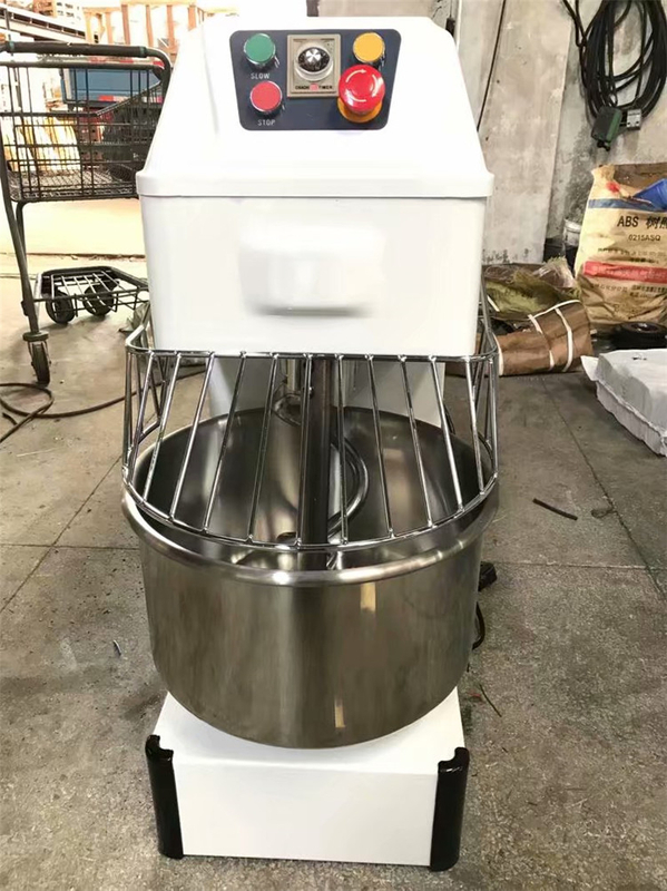 Professional Kitchen Equipment Double Speed Spiral Dough Mixer Price with 20kg 