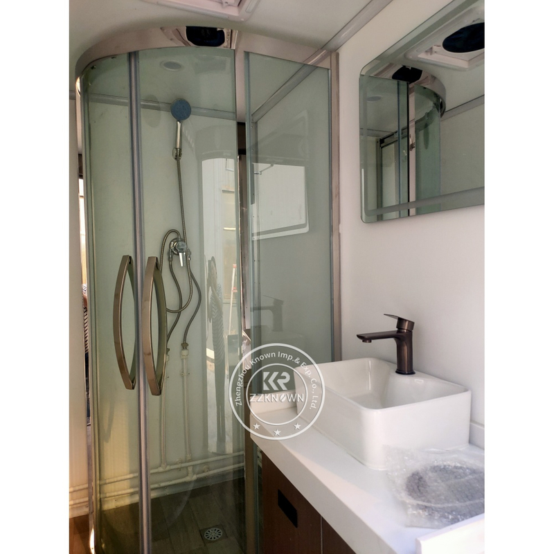 5.5M Portable Toilet Trailer with Shower | 5-Room Combo Unit for Canada